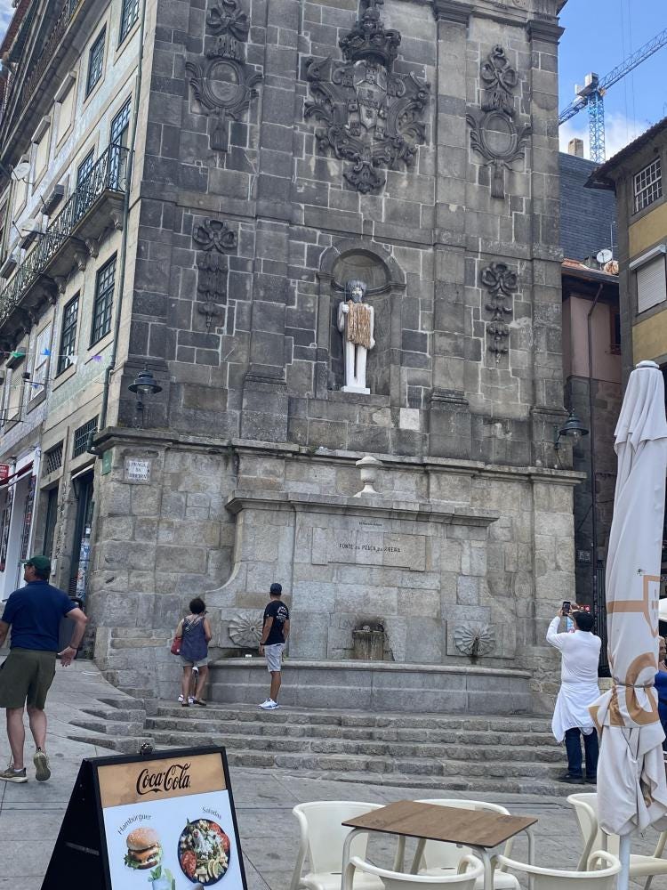Foto 4 di 5