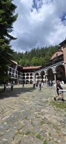 Foto {1} di {2}