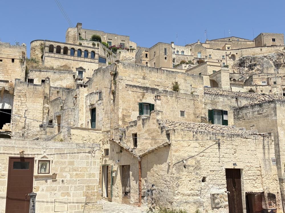Foto 4 di 5