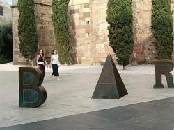 Foto {1} di {2}