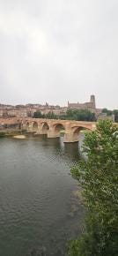 Foto {1} di {2}