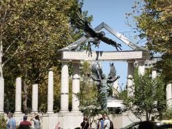 Foto {1} di {2}