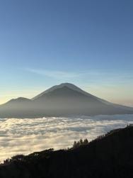 Foto {1} di {2}