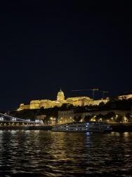 Foto {1} di {2}