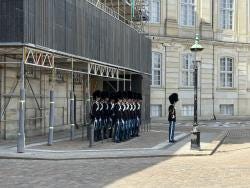 Foto {1} di {2}