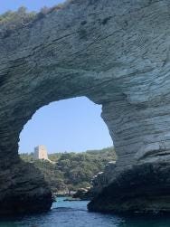 Foto {1} di {2}