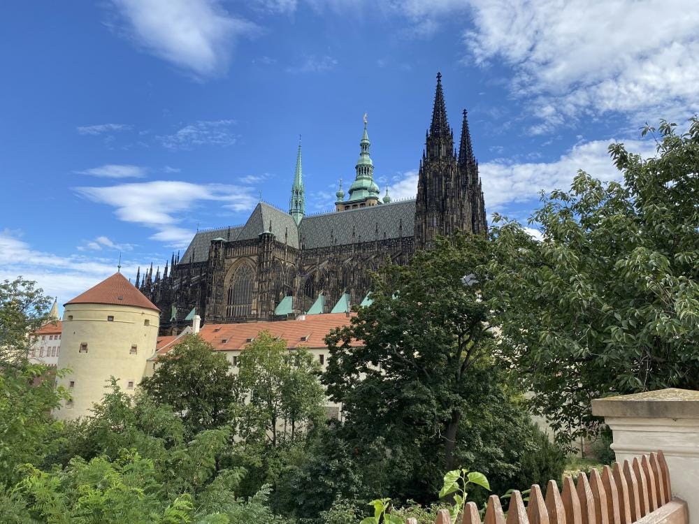 Foto 1 di 2