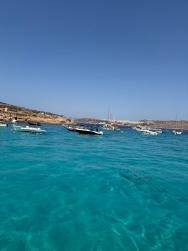 Foto {1} di {2}