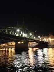 Foto {1} di {2}