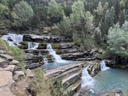 Foto {1} di {2}