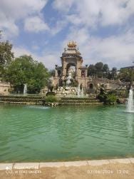 Foto {1} di {2}