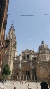 Foto {1} di {2}