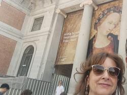 Foto {1} di {2}