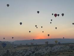 Foto {1} di {2}