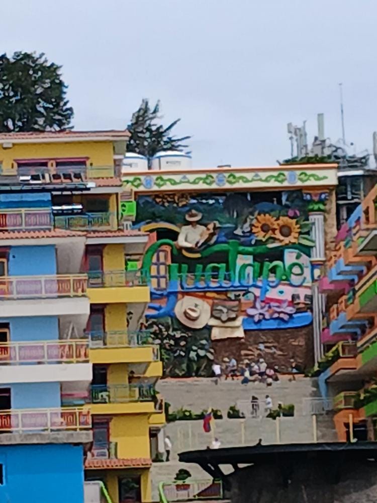 Foto 1 de 2