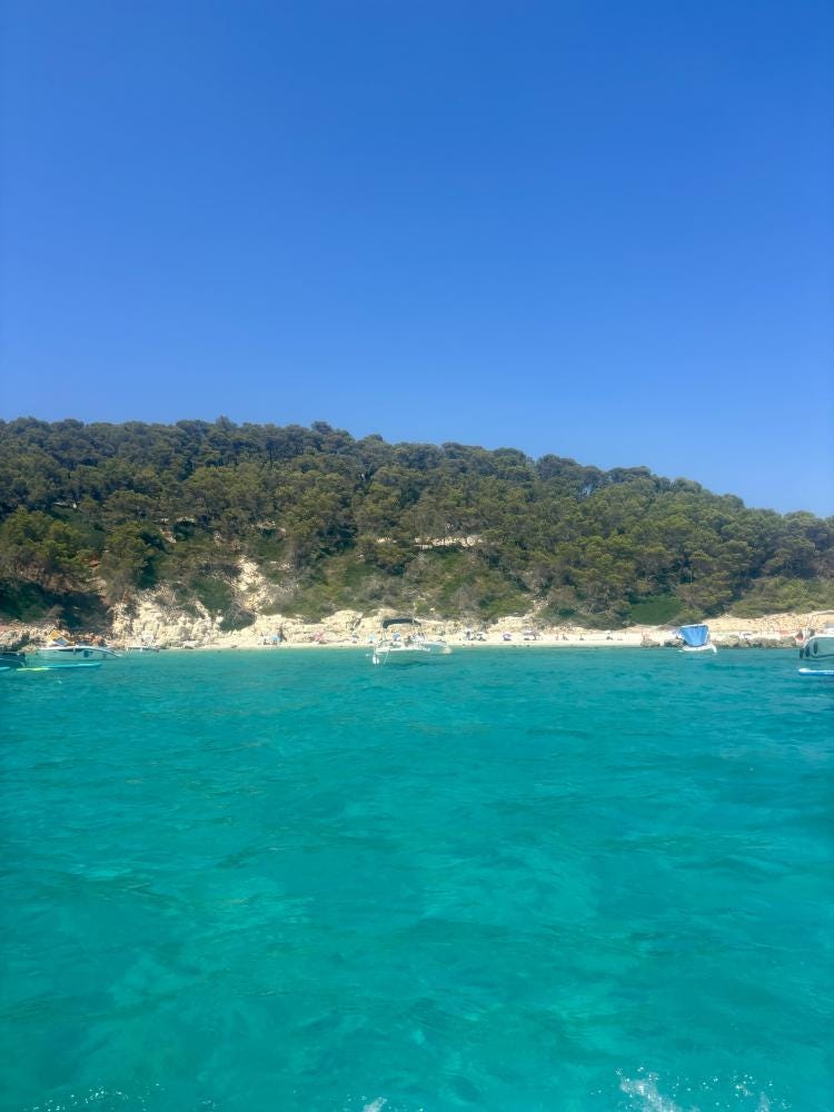 Foto 1 de 3