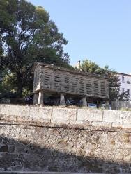 Foto {1} di {2}