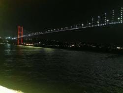 Foto {1} di {2}