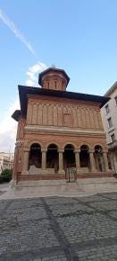 Foto {1} di {2}