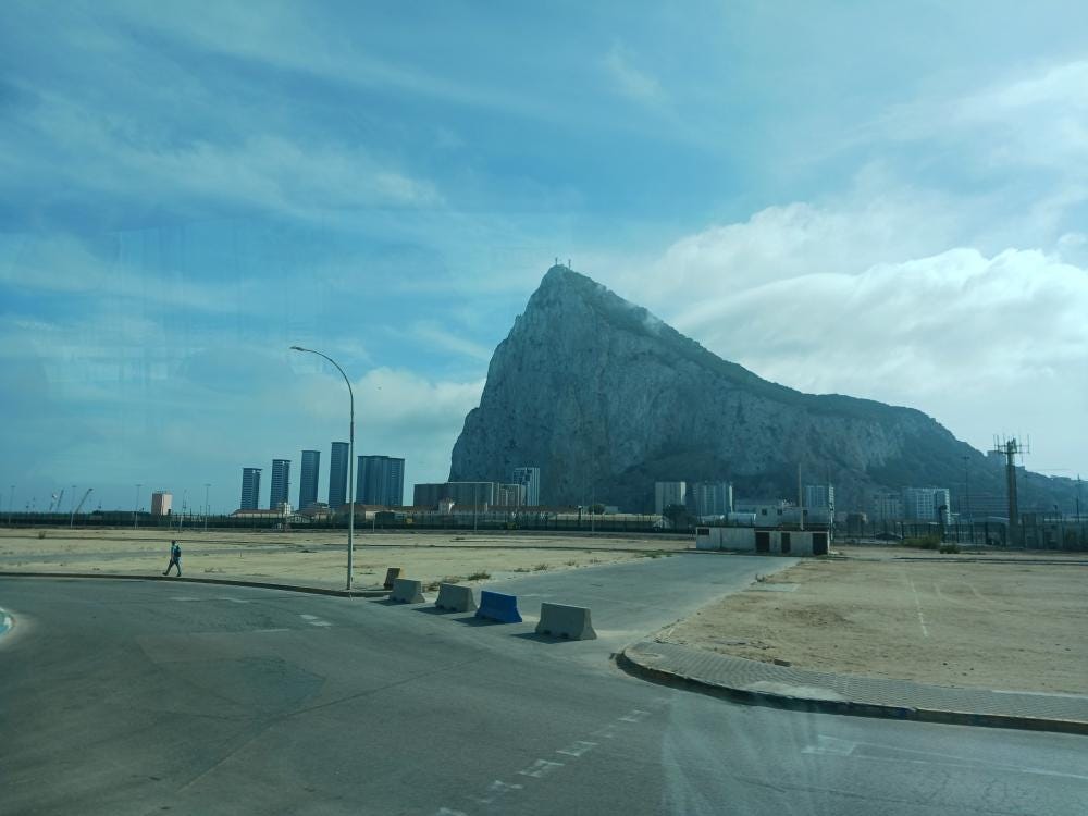 Foto 1 de 3