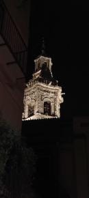 Foto {1} di {2}