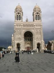 Foto {1} di {2}