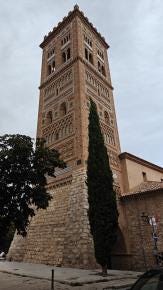 Foto {1} di {2}