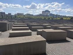 Foto {1} di {2}