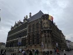 Foto 1 de 3