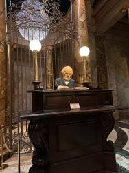 Foto {1} di {2}