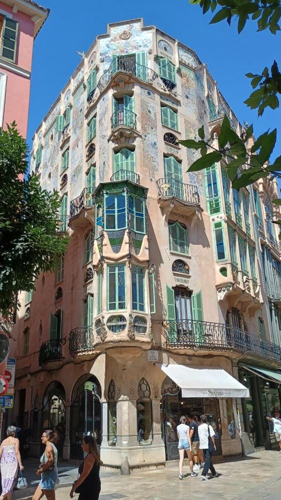 Foto 4 di 6