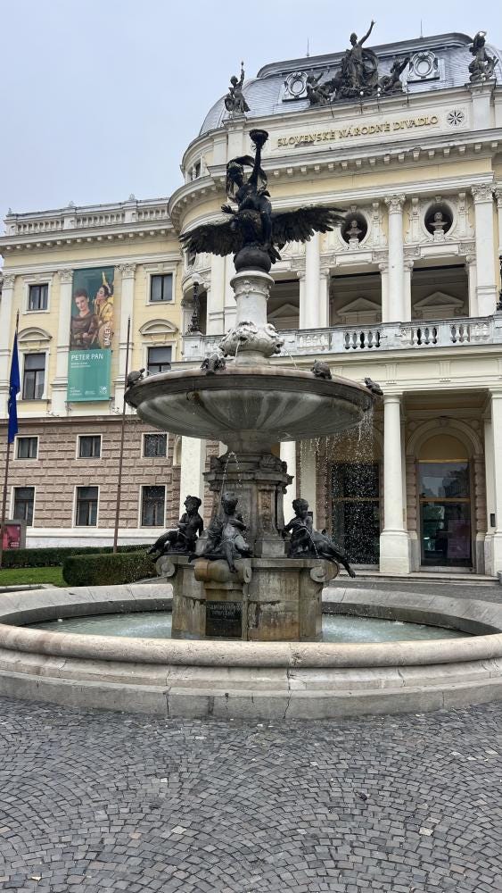 Foto 2 di 2