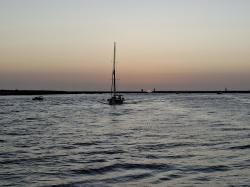 Foto {1} di {2}