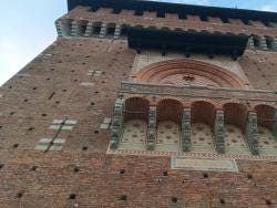 Foto {1} di {2}
