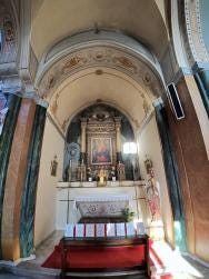 Foto {1} di {2}