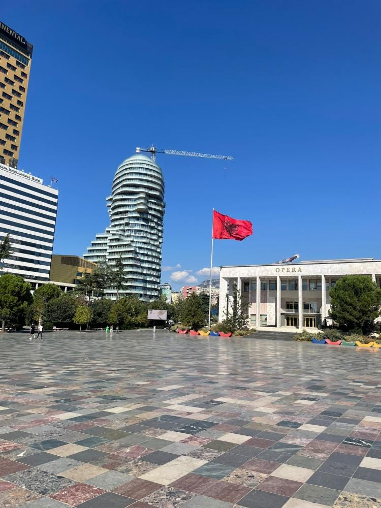 Foto 2 di 3
