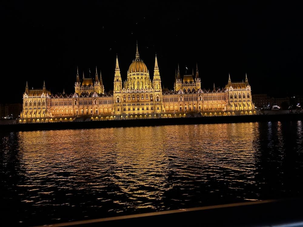 Foto 2 di 10