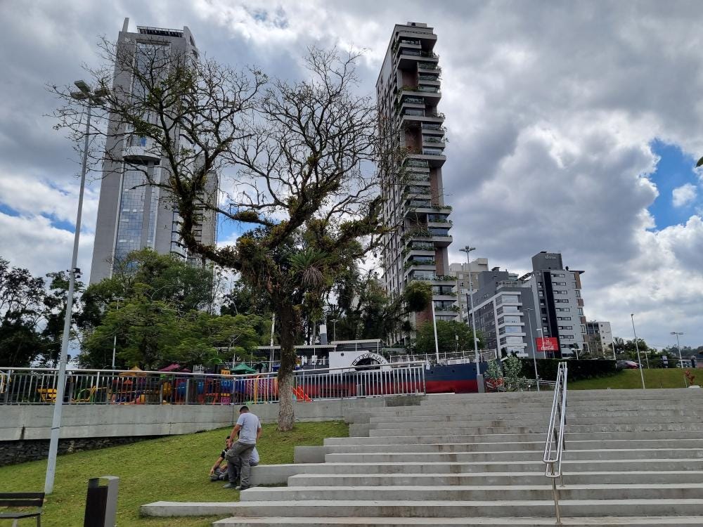 Foto 1 de 3