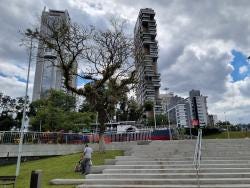 Foto 1 de 3