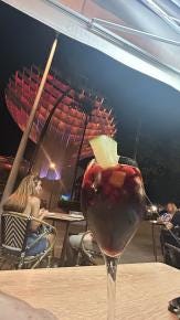 Foto {1} di {2}