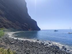 Foto {1} di {2}