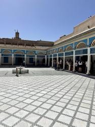Foto {1} di {2}