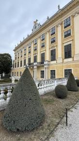 Foto {1} di {2}