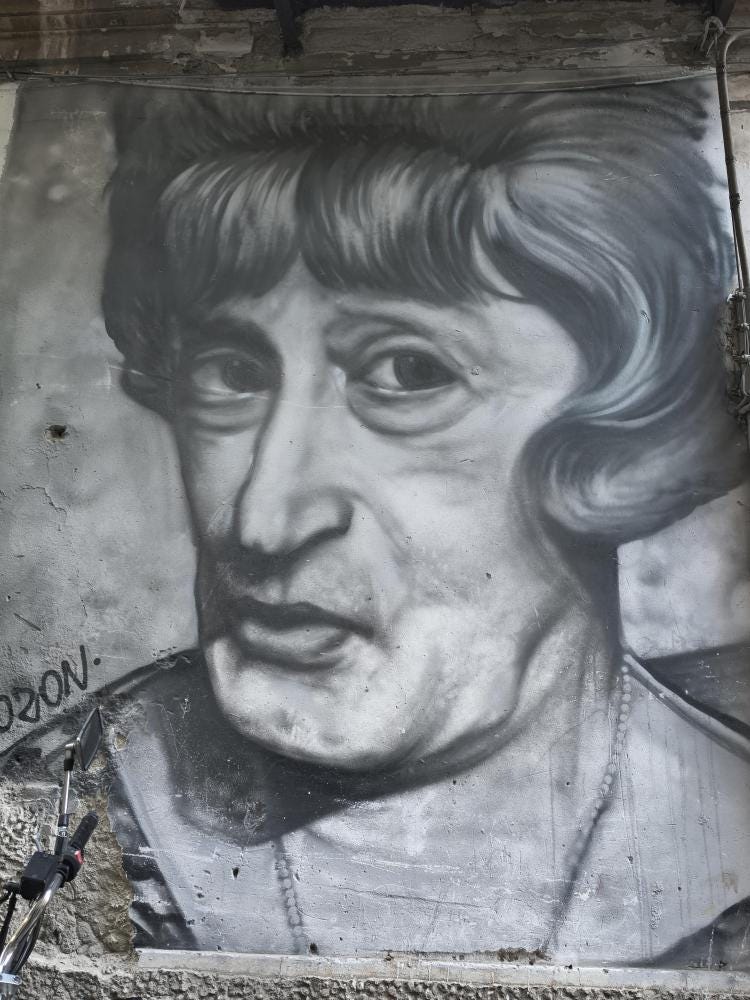 Foto 2 di 2