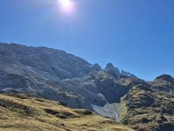 Foto {1} di {2}