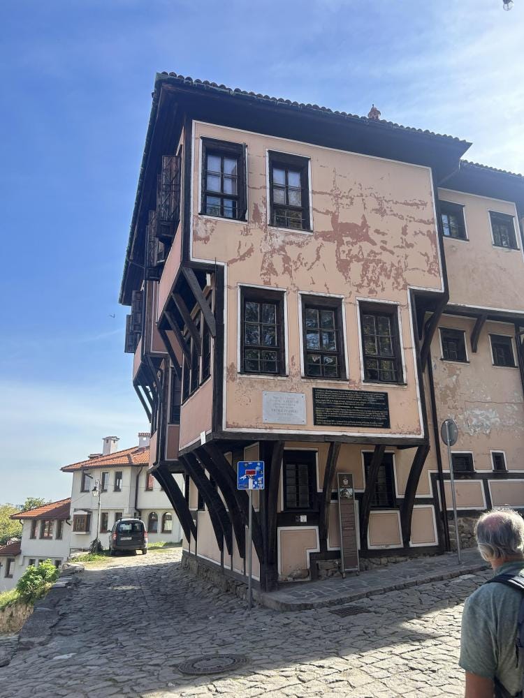 Foto 2 di 6