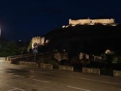 Foto {1} di {2}