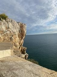 Foto {1} di {2}