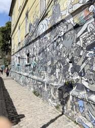 Foto {1} di {2}