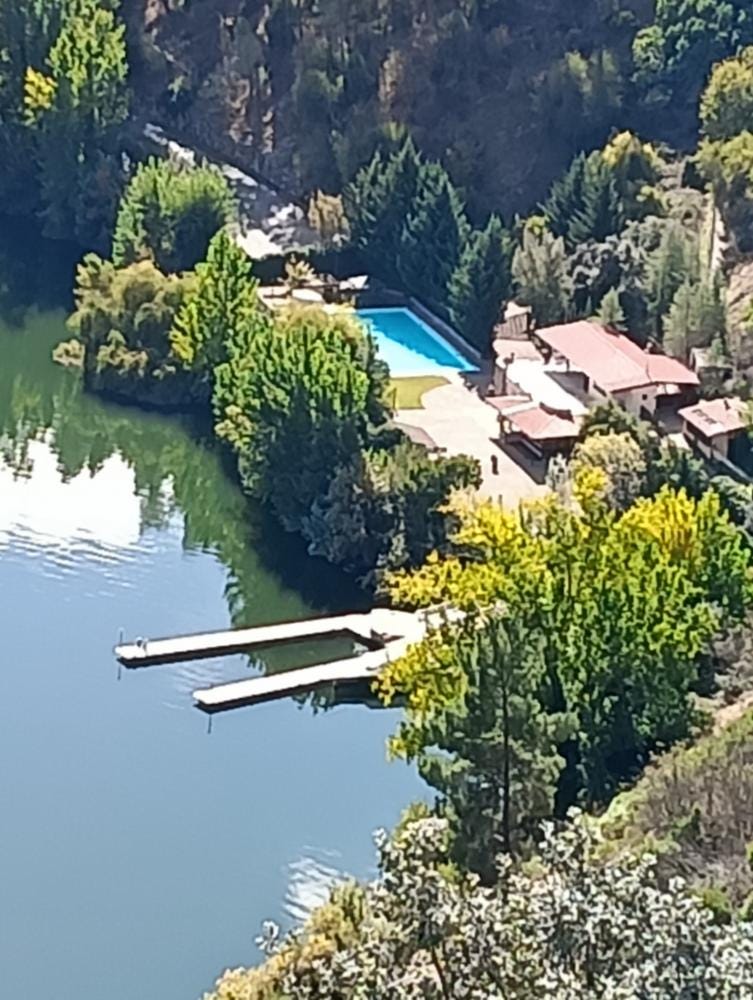 Foto 1 de 3